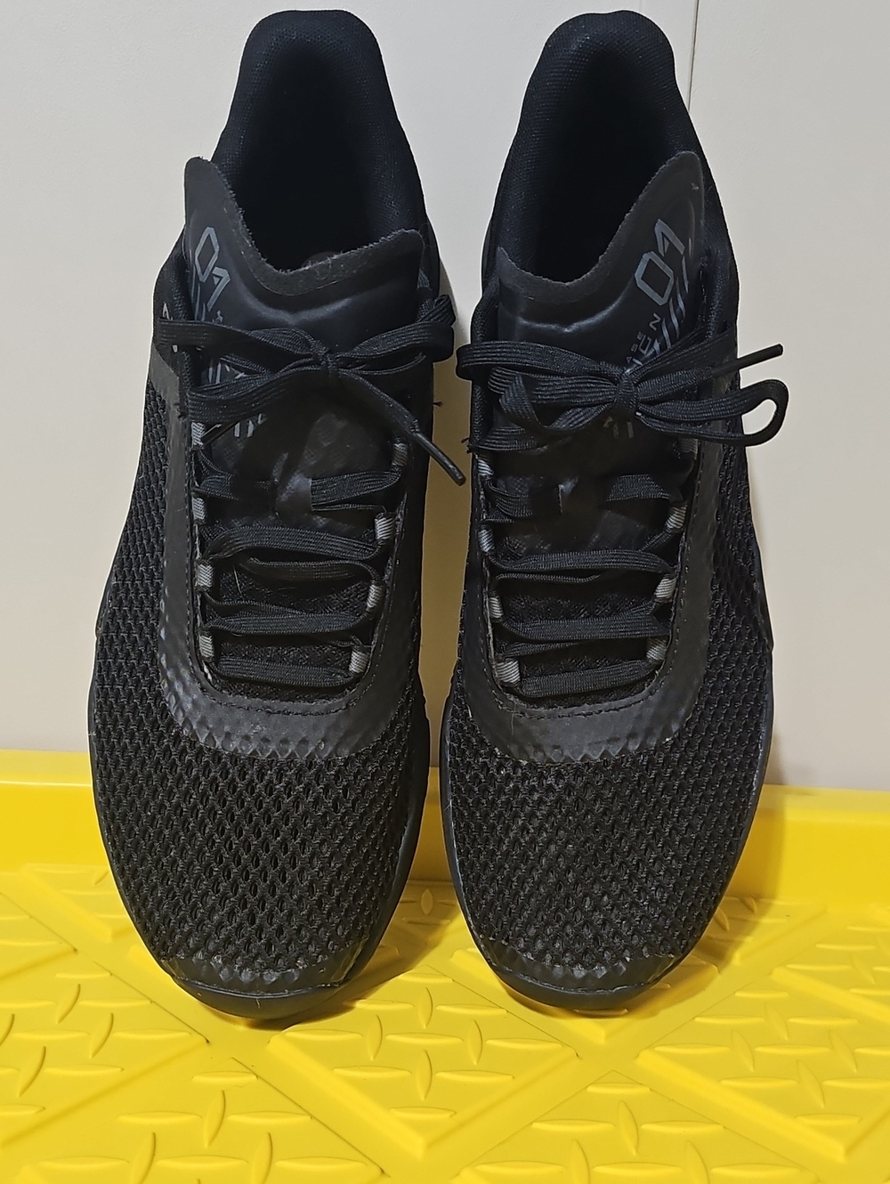 Under Armour Black Men's Sneakers